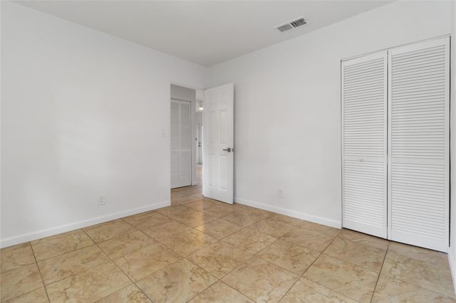 500 NE 61st Ct, Fort Lauderdale, FL 33334