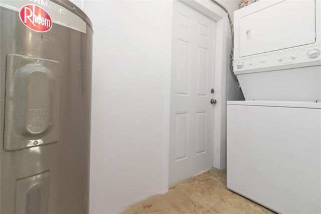 500 NE 61st Ct, Fort Lauderdale, FL 33334