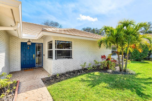 3830 NW 25th Way, Boca Raton, FL 33434