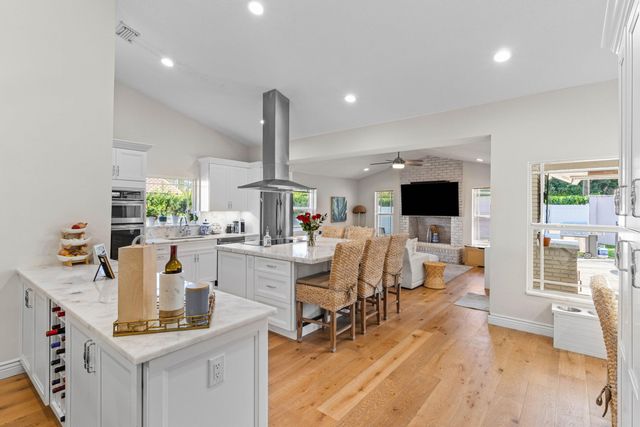 3830 NW 25th Way, Boca Raton, FL 33434