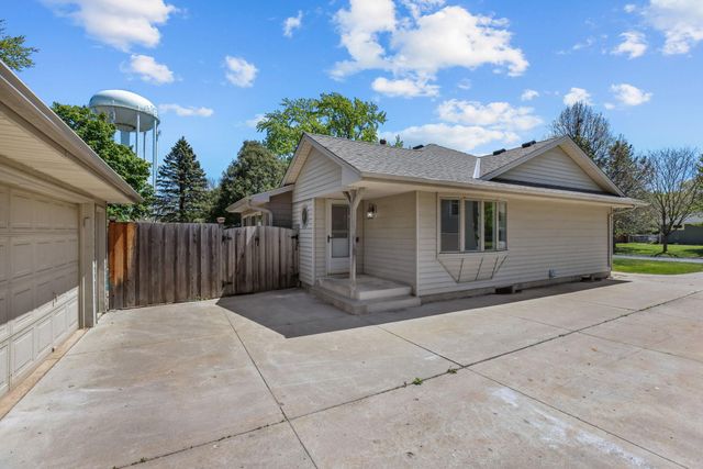2841 115th Lane NW, Coon Rapids, MN 55433