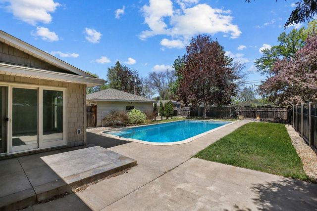 2841 115th Lane NW, Coon Rapids, MN 55433