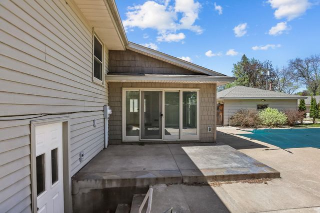 2841 115th Lane NW, Coon Rapids, MN 55433