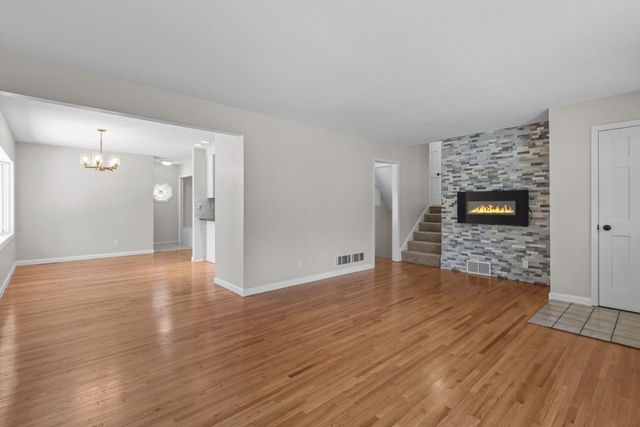 2841 115th Lane NW, Coon Rapids, MN 55433