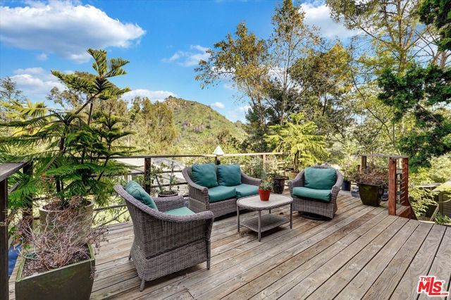 19643 Valley View Dr, Topanga (los Angeles), CA 90290