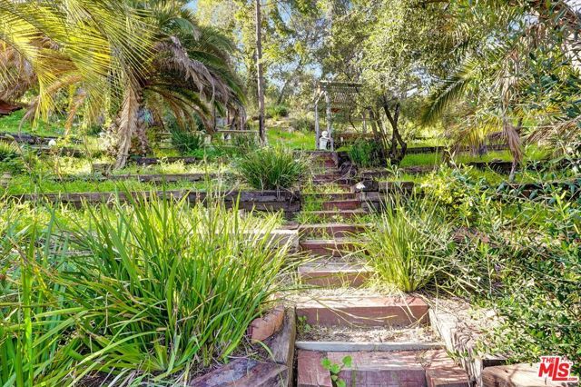 19643 Valley View Dr, Topanga (los Angeles), CA 90290