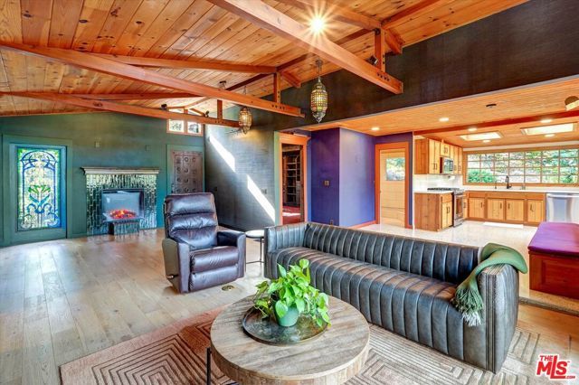 19643 Valley View Dr, Topanga (los Angeles), CA 90290