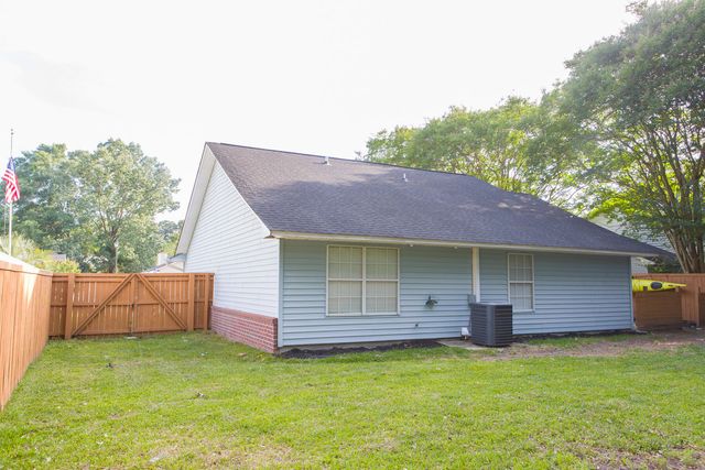 124 Paddock Way, Summerville, SC 29486