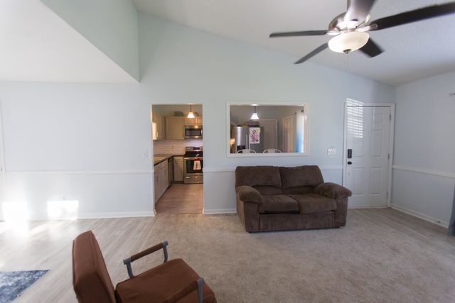 124 Paddock Way, Summerville, SC 29486