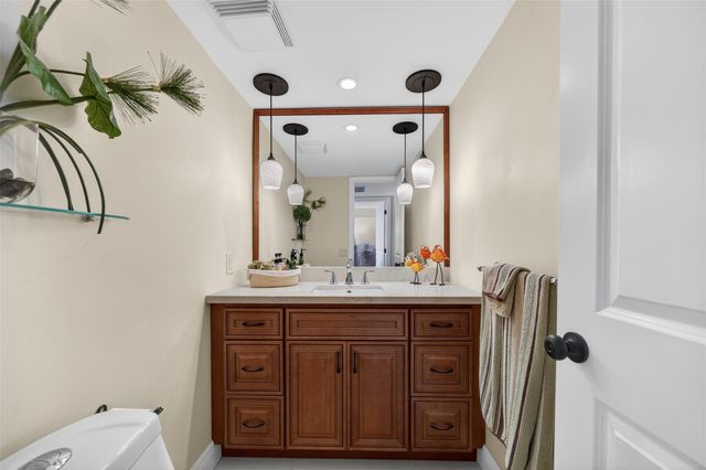 4300 N Ocean Boulevard 14E, Fort Lauderdale, FL 33308