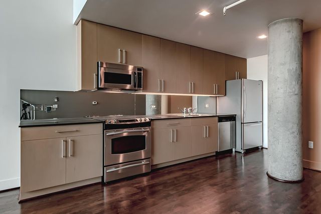 311 Oak Street PH4, Oakland, CA 94607