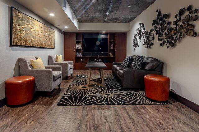 311 Oak Street PH4, Oakland, CA 94607