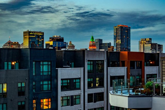 311 Oak Street PH4, Oakland, CA 94607