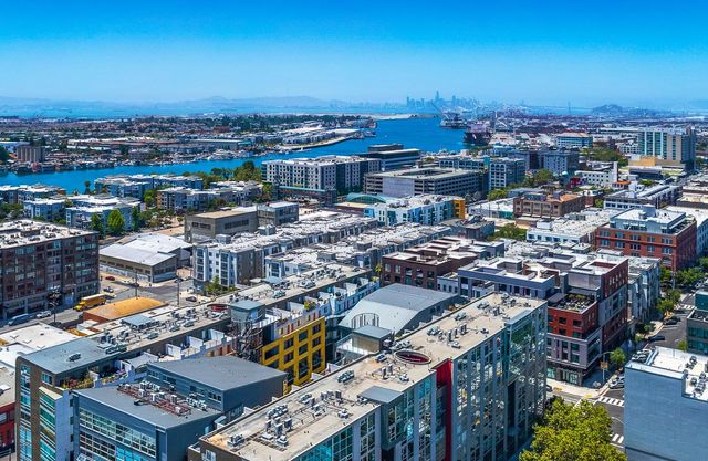 311 Oak Street PH4, Oakland, CA 94607
