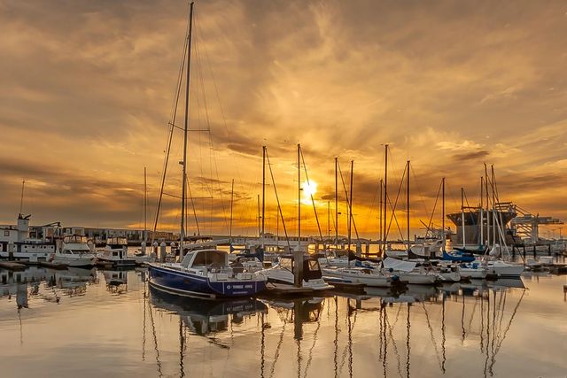 311 Oak Street PH4, Oakland, CA 94607