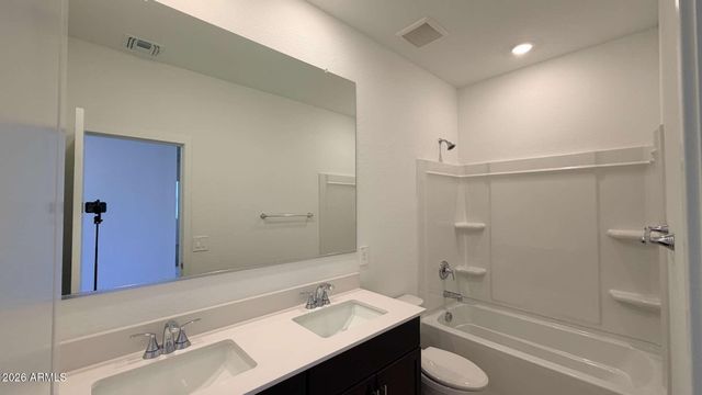 2379 E Fortana Drive, San Tan Valley, AZ 85143