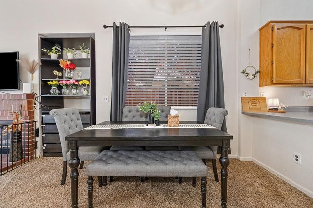 1613 Blanchard Dr, Roseville, CA 95747