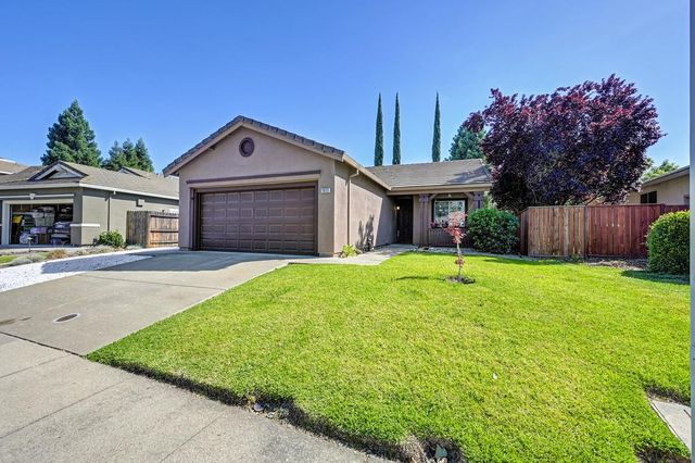 1613 Blanchard Dr, Roseville, CA 95747
