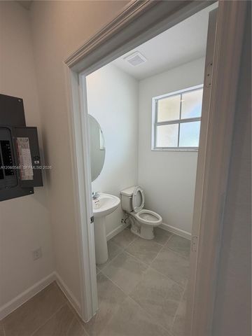 2664 SE 25th Road 2664, Homestead, FL 33035