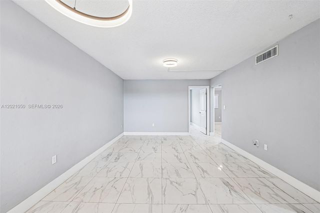 6575 W 4th Avenue 507, Hialeah, FL 33012