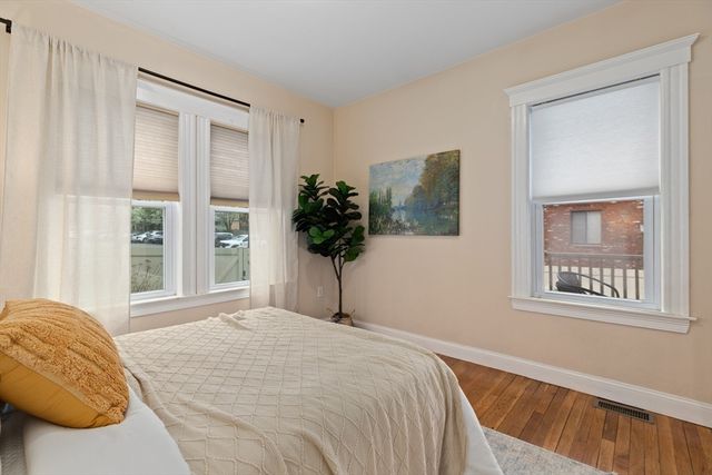 49 Princeton St 1, Somerville, MA 02144