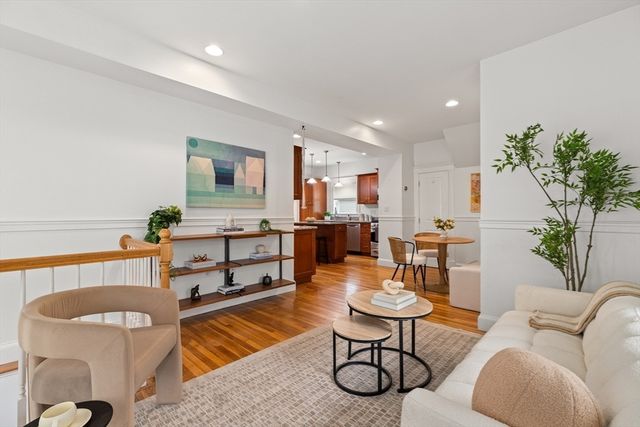 49 Princeton St 1, Somerville, MA 02144