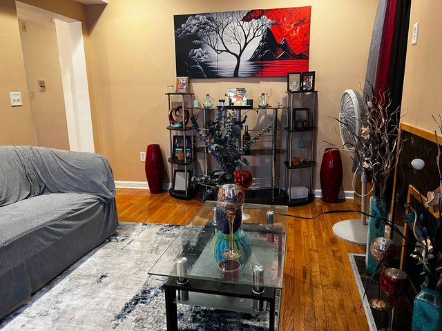 257 Pleasant St 4, Worcester, MA 01609