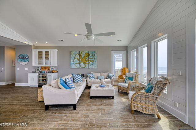 1538b S Shore Drive, Holly Ridge, NC 28445