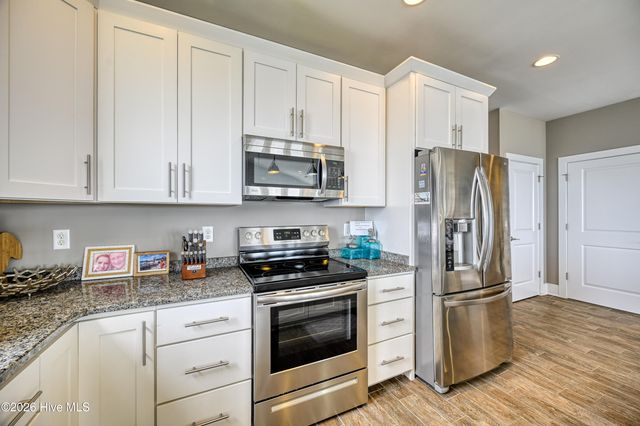 1538b S Shore Drive, Holly Ridge, NC 28445