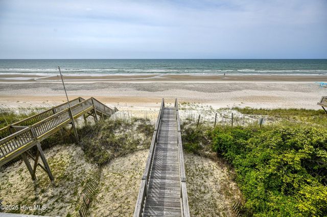 1538b S Shore Drive, Holly Ridge, NC 28445