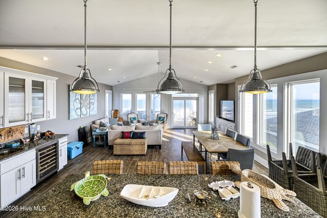 1538b S Shore Drive, Holly Ridge, NC 28445