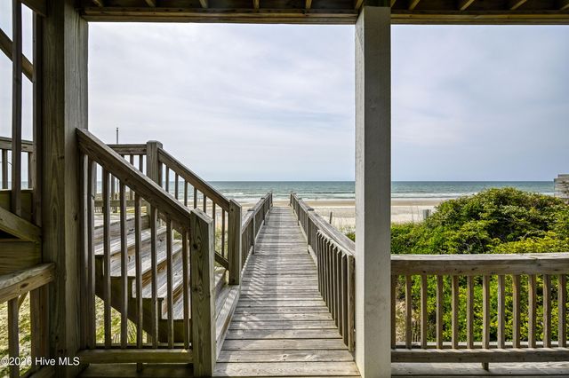 1538b S Shore Drive, Holly Ridge, NC 28445