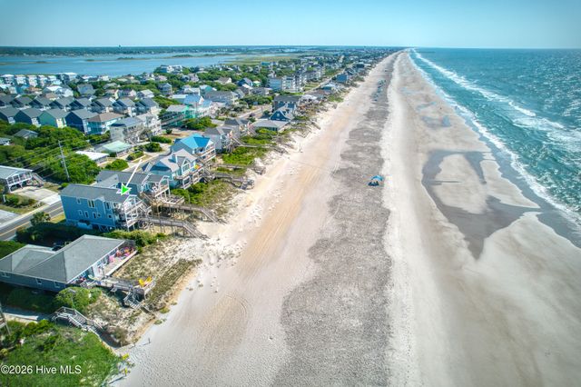 1538b S Shore Drive, Holly Ridge, NC 28445
