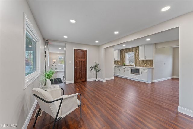 784 Mcclurg Road, Boardman, OH 44512
