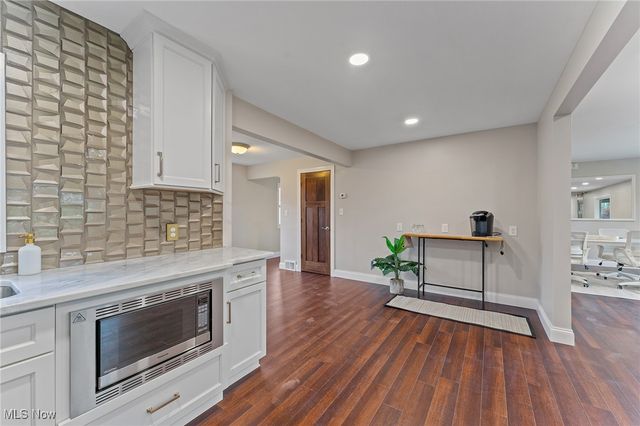 784 Mcclurg Road, Boardman, OH 44512