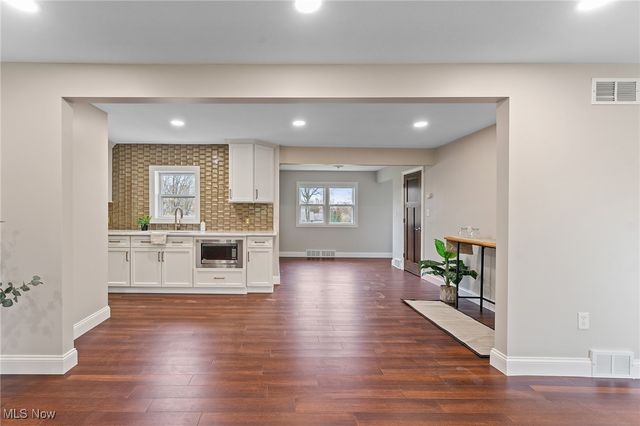 784 Mcclurg Road, Boardman, OH 44512