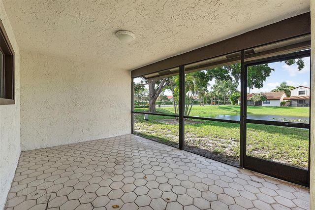 31 Columbia Court, Deerfield Beach, FL 33442