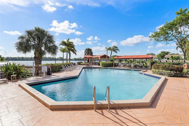 31 Columbia Court, Deerfield Beach, FL 33442