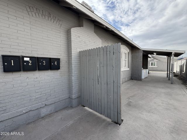 1017 E MORELAND Street 3, Phoenix, AZ 85006