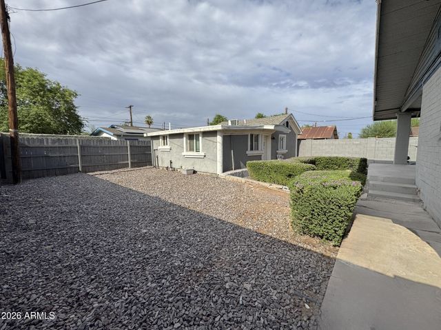 1017 E MORELAND Street 3, Phoenix, AZ 85006