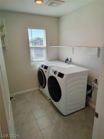 6614 Palmer Crest Street, North Las Vegas, NV 89086