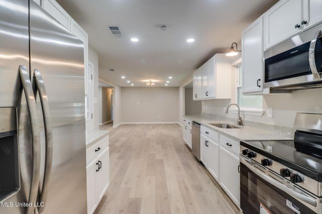 2813 Nina Drive, Picayune, MS 39466