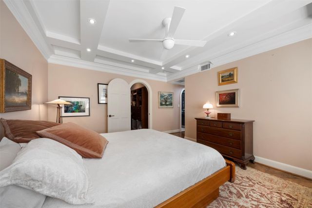 5000 Montrose Boulevard 16D, Houston, TX 77006