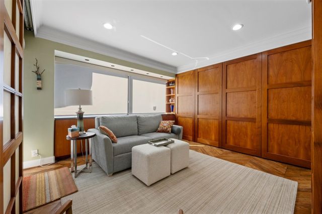 5000 Montrose Boulevard 16D, Houston, TX 77006