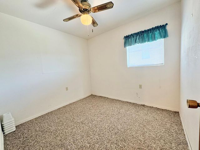 1115 Edgewater DR, Spicewood, TX 78669