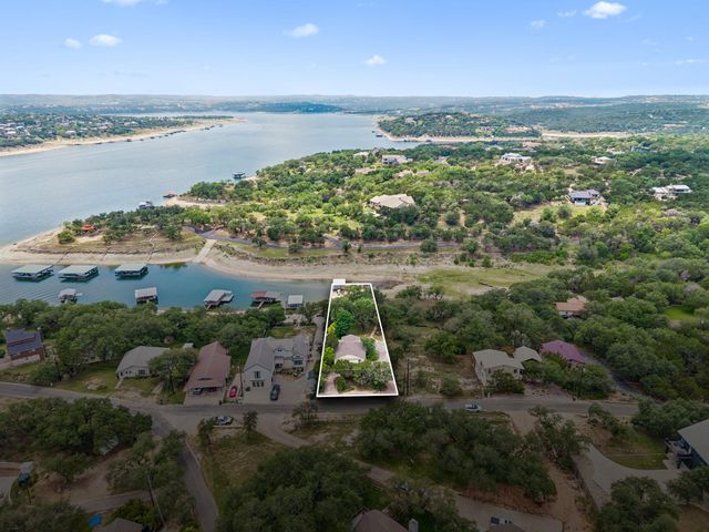 1115 Edgewater DR, Spicewood, TX 78669