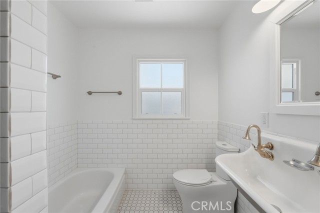 5857 E Mezzanine Way, Long Beach, CA 90808