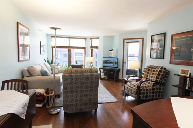 500 County Road B W 335, Roseville, MN 55113