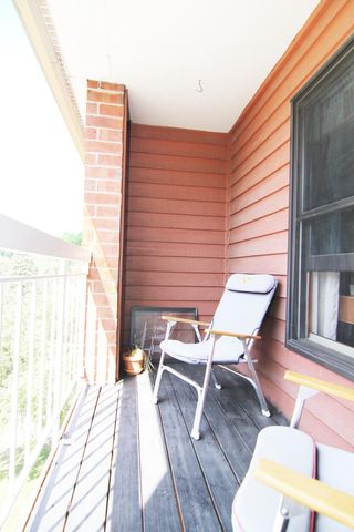 500 County Road B W 335, Roseville, MN 55113
