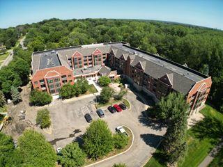 500 County Road B W 335, Roseville, MN 55113